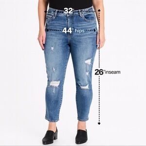 Vervet Women’s 32 X 26 Blue Boyfriend Taper Distressed  LtBlue Denim Jeans